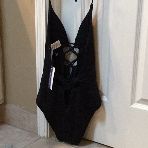NWT one piece swim suit size medium - Picture 2 of 7